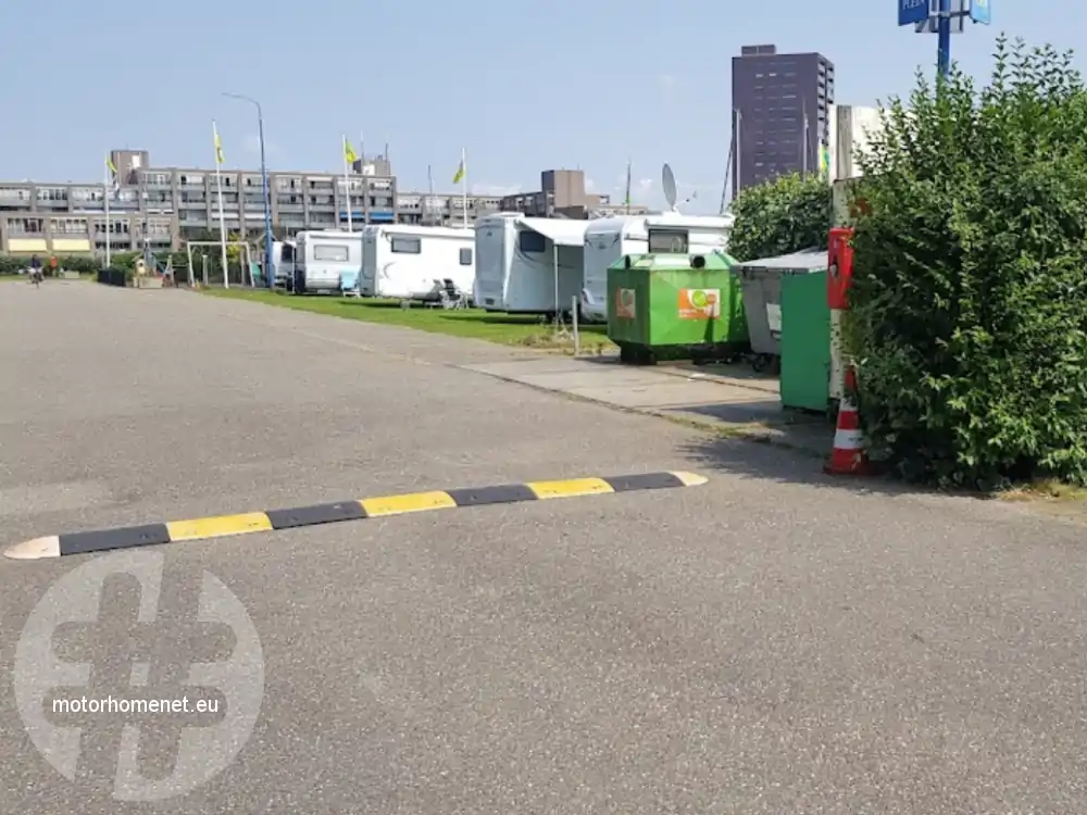 Almere camper parking jachthaven Flevoland Nederland