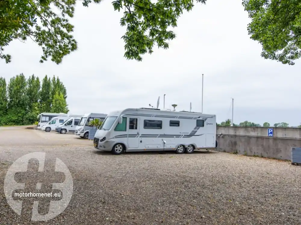 Roermond camper parking Helenawerf Limburg Nederland