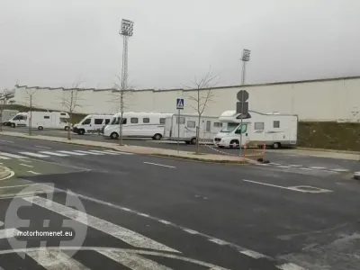camper parking voetbalveld Antequera
