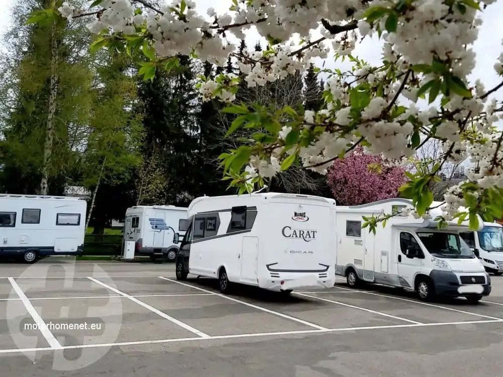 Sint Vith camper parking zwembad Luik Belgie