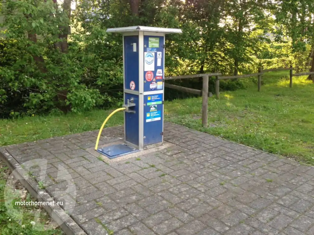 Sint Vith camper parking zwembad Luik Belgie