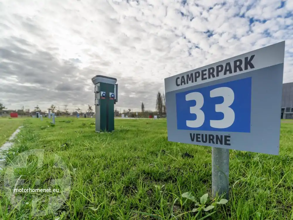 Veurne camperplaats Will Tura Sportpark West Vlaanderen Belgie