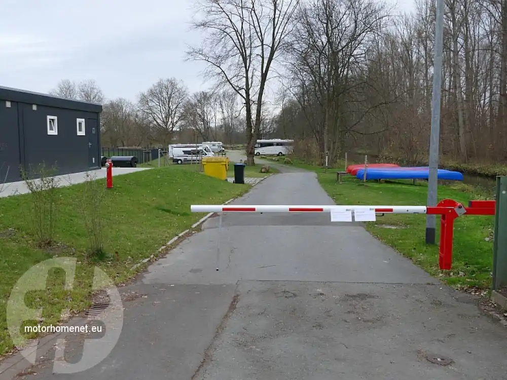 Wolfenbuttel camperplaats Okeraue Niedersachsen Duitsland