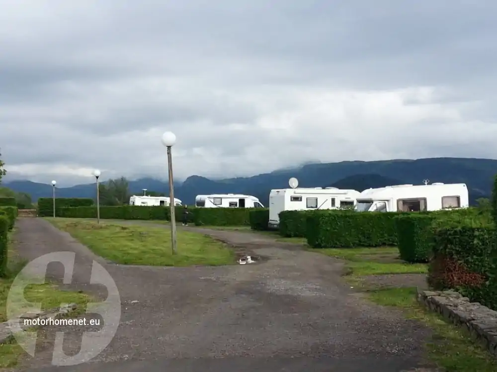 Murat Le Quaire camperplaats Rives du Lac Auvergne Rhone Alpes Frankrijk