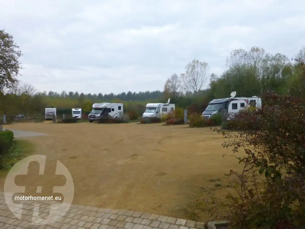 camperparking Coucy le Chateau