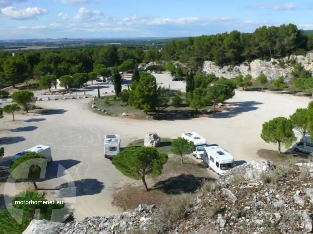 aire camping car Frankrijk Provence Alpes Cote d Azur Fontvieille