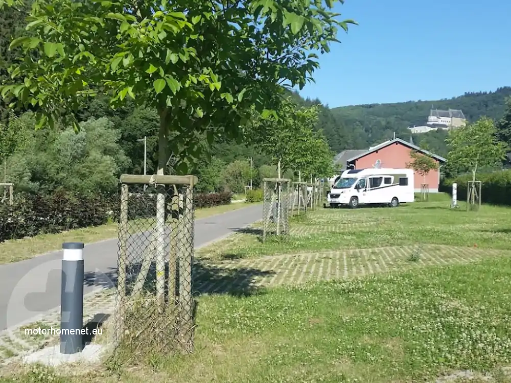 Vianden camperplaats Um Deich Vianden Luxemburg