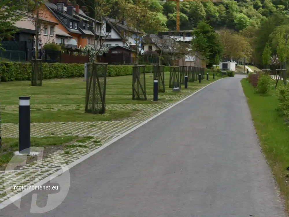 Vianden camperplaats Um Deich Vianden Luxemburg