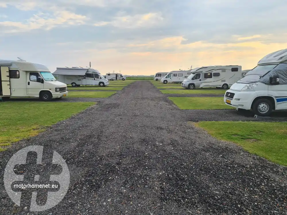 Dreumel camperplaats De Ganzenheuvel Gelderland Nederland