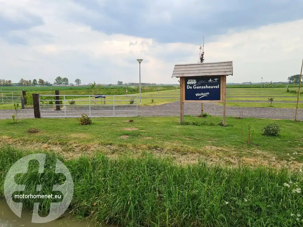 Dreumel camperplaats De Ganzenheuvel Gelderland Nederland