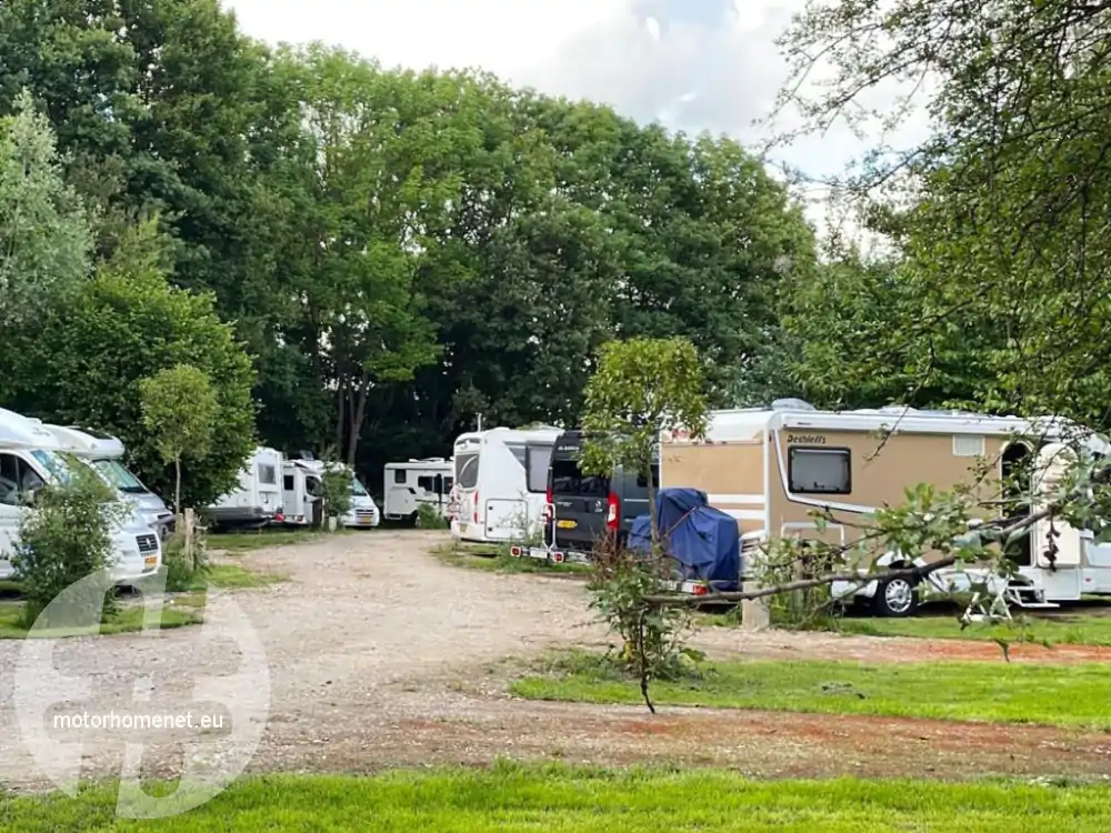 Gennep camperplaats Maascamp Limburg Nederland