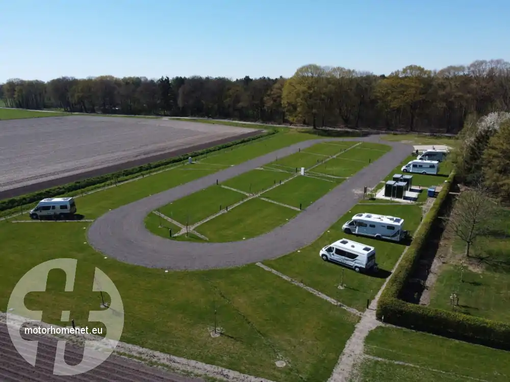 Meterik camperplaats De Zandberg Limburg Nederland