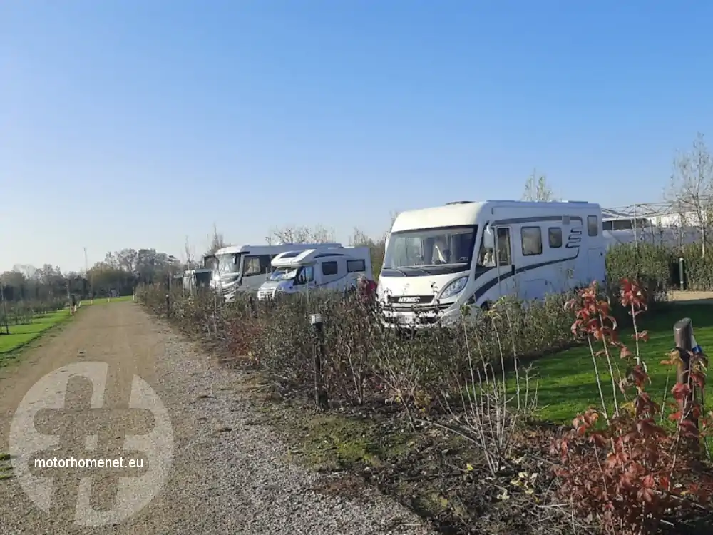 Wemeldinge camperplaats Molenzicht Zeeland Nederland