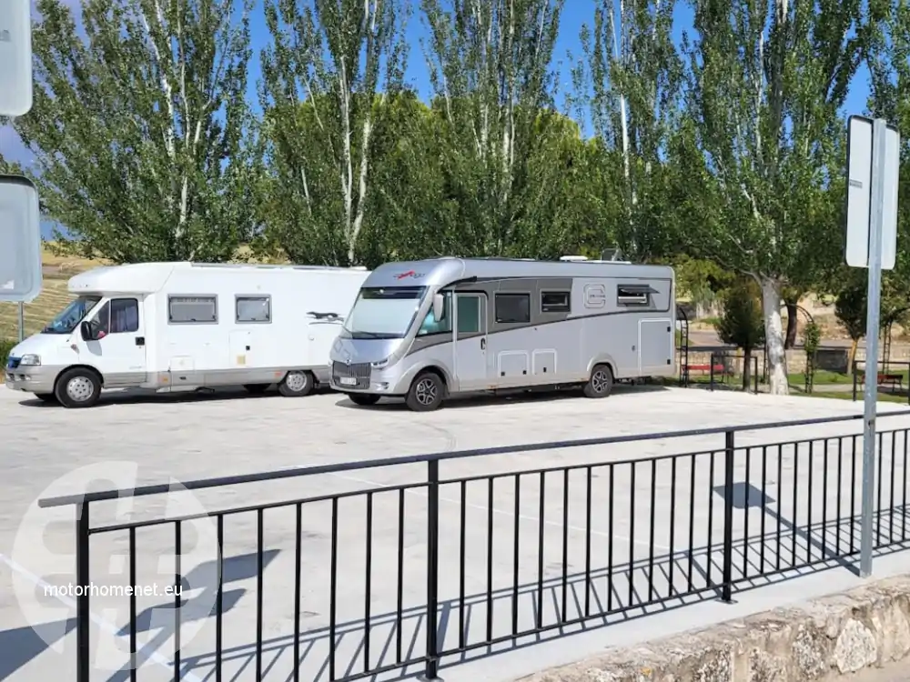 Ampudia camper parking Plaza de Toros Castilie en Leon Spanje